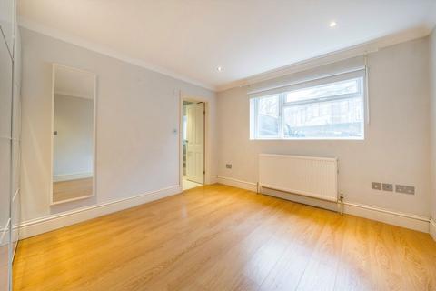 2 bedroom flat for sale, St. Margarets Road, Isleworth TW7