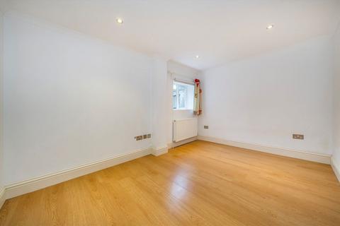 2 bedroom flat for sale, St. Margarets Road, Isleworth TW7
