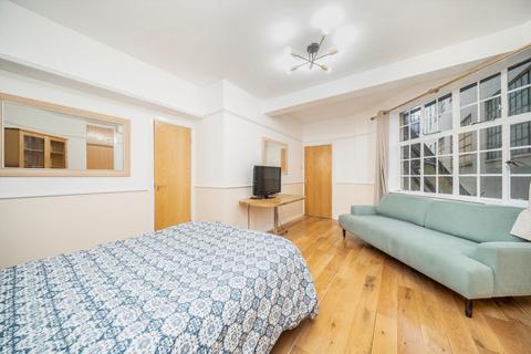 undefined, Woburn Place, London WC1H