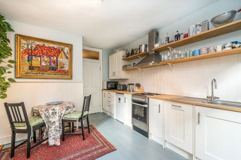 2 bedroom flat for sale, Voltaire Road, London SW4