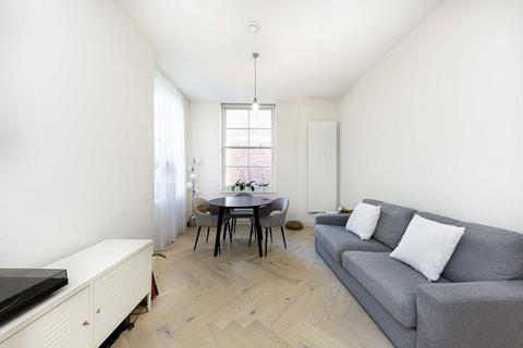 2 bedroom flat to rent, Lily Place, London EC1N