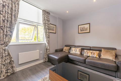 2 bedroom flat to rent, Bromyard House, Acton, London, W3