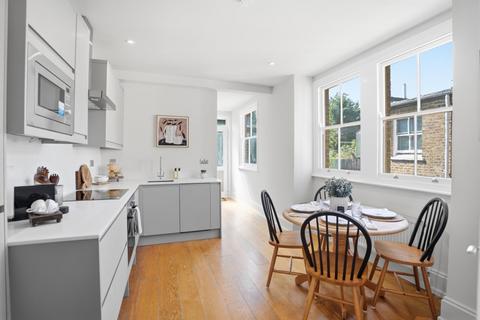 2 bedroom apartment for sale, Copleston Road, East Dulwich, London, SE22