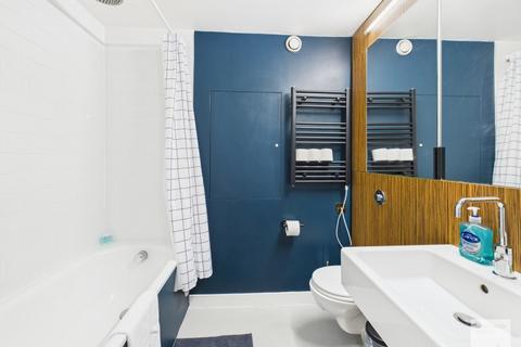 2 bedroom apartment to rent, Emmeline :: Manchester