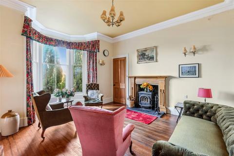 5 bedroom semi-detached house for sale, 2 Brompton Terrace, Perth, Perth and Kinross, PH2