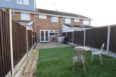 3 bedroom terraced house for sale, Bramfield Road East, Rayleigh, SS6