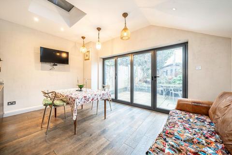 2 bedroom terraced house for sale, Thornbury Road, Isleworth TW7