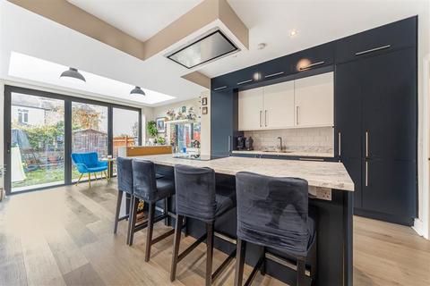 3 bedroom house for sale, Hopedale Road, London SE7