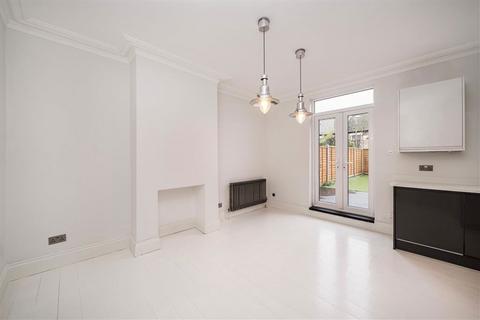 3 bedroom semi-detached house for sale, Mayhill Road, London SE7