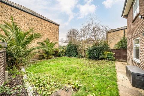2 bedroom flat for sale, Manor Lane, London SE12