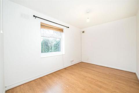 2 bedroom flat for sale, Manor Lane, London SE12