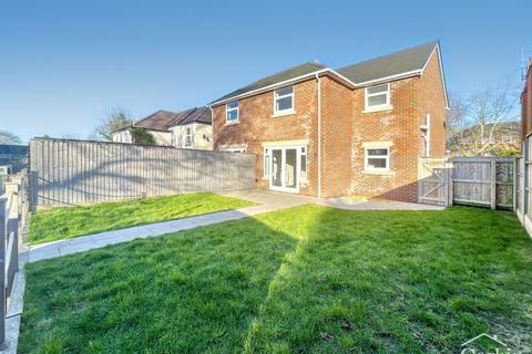 undefined, East Howe Lane, Bournemouth, BH10 5