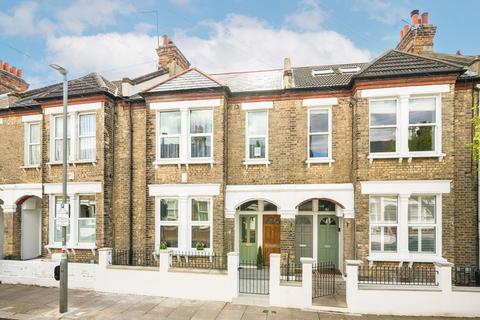 2 bedroom flat for sale, Loubet Street, London SW17