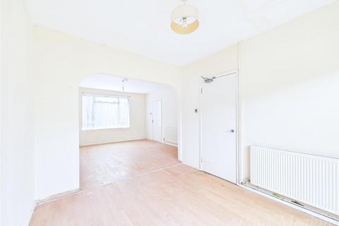 3 bedroom house for sale, Warbank Close, New Addington, Croydon