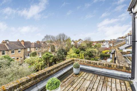 undefined, River Bank, East Molesey KT8