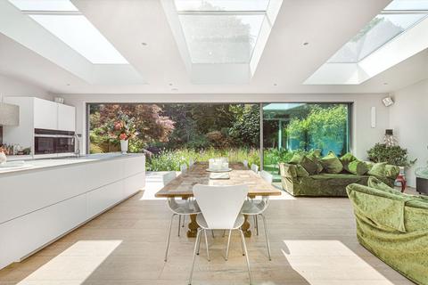 5 bedroom detached house to rent, St. Georges Road, Twickenham TW1