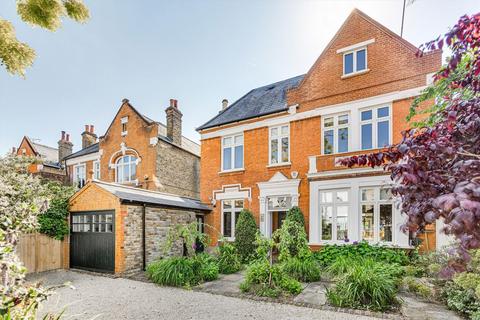 5 bedroom detached house to rent, St. Georges Road, St Margarets TW1