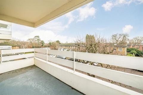 1 bedroom flat for sale, Warwick Drive, London SW15