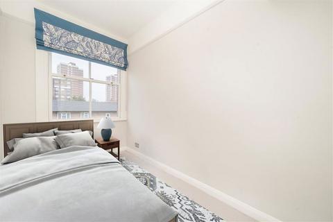 3 bedroom flat for sale, Westwick Gardens, London W14