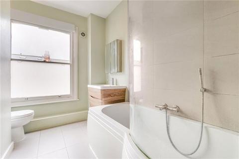 3 bedroom flat to rent, Sulgrave Road, London W6