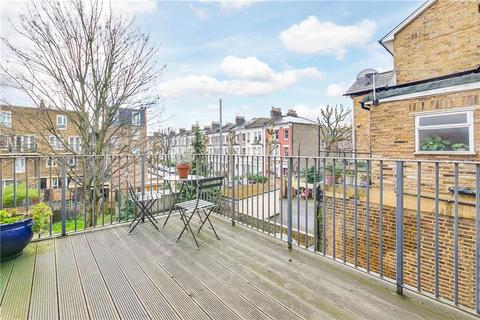 3 bedroom flat to rent, Sulgrave Road, London W6