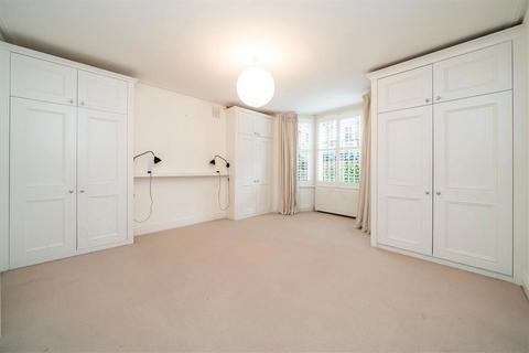 2 bedroom flat to rent, Westwick Gardens, London W14