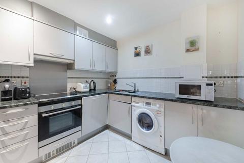 2 bedroom flat to rent, Kensington High Street, London W14