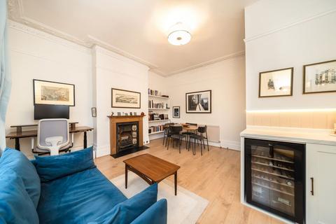 1 bedroom flat for sale, Ramsden Road, London SW12