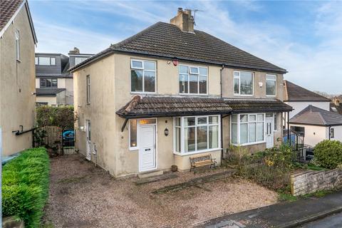 3 bedroom semi-detached house for sale - Nab Wood Rise, Shipley, West Yorkshire, BD18