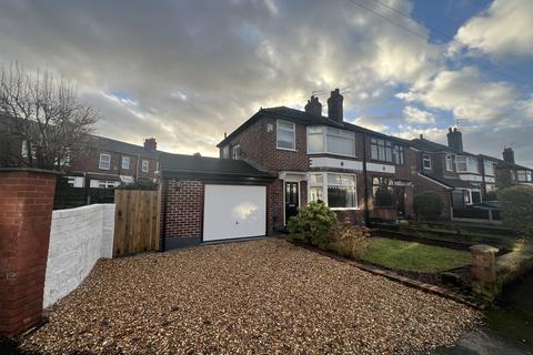 3 bedroom semi-detached house for sale, Somers Road, Reddish