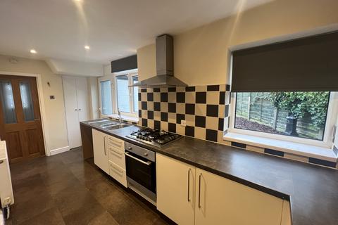 3 bedroom semi-detached house for sale, Somers Road, Reddish