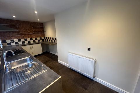3 bedroom semi-detached house for sale, Somers Road, Reddish