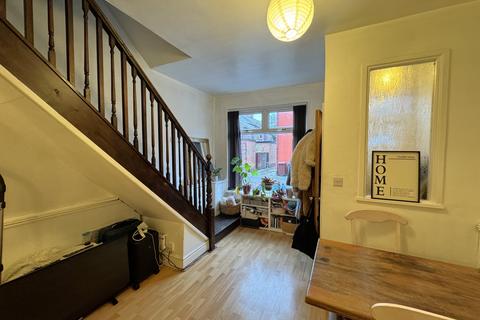 2 bedroom terraced house for sale, Lindum Street, Fallowfield