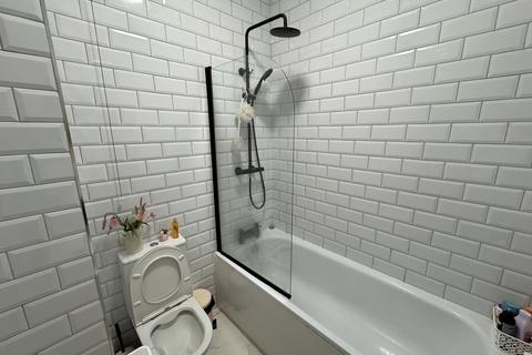 2 bedroom terraced house for sale, Lindum Street, Fallowfield