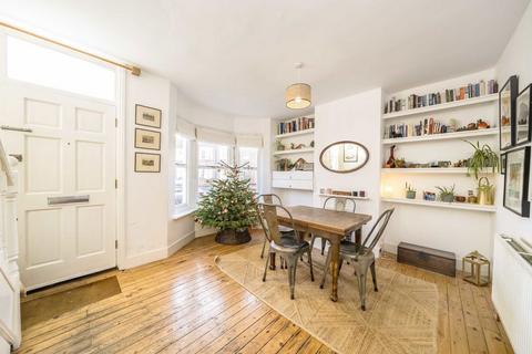 undefined, Kendall Road, Isleworth TW7