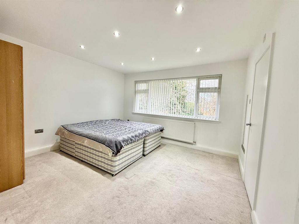 Davidson Frost-Wellings, DFW, White House Drive, B