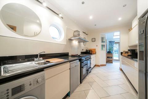 3 bedroom semi-detached house for sale, Grange Avenue, Twickenham TW2