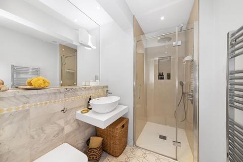 2 bedroom flat for sale, Fenwick Road, East Dulwich, London, SE22