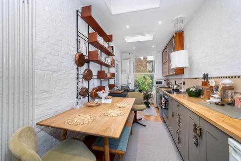 2 bedroom flat for sale, Fenwick Road, East Dulwich, London, SE22