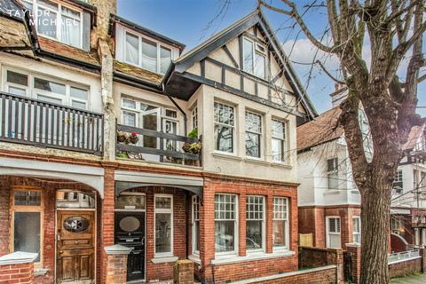 Studio to rent - York Avenue, Hove
