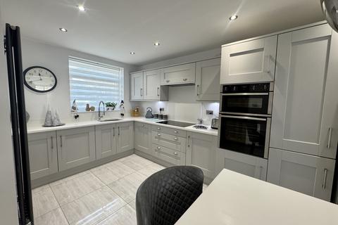 4 bedroom terraced house for sale, Ince Close, Heaton Norris