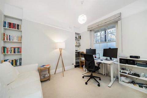 2 bedroom flat to rent, Shoot Up Hill, London NW2
