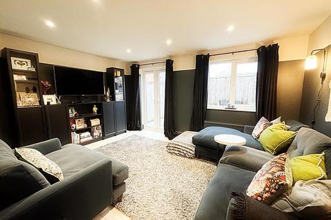 3 bedroom terraced house for sale, Alexandrea Way, Henley Grange