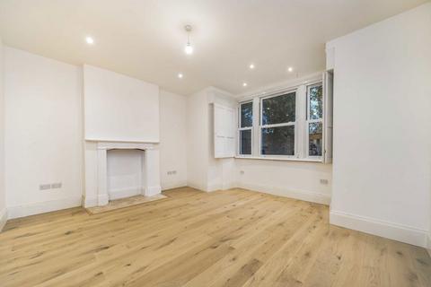 2 bedroom flat for sale, Endymion Road, London N4