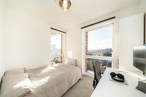 2 bedroom flat for sale, Thurston Road, London SE13