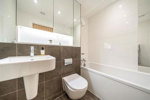 2 bedroom flat for sale, Conington Road, London SE13