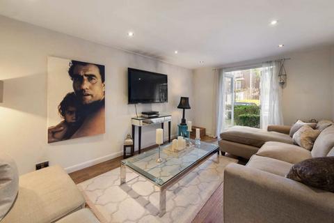1 bedroom flat for sale, Brompton Park Crescent, London SW6