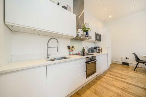 2 bedroom flat for sale, Fulham Road, London SW6