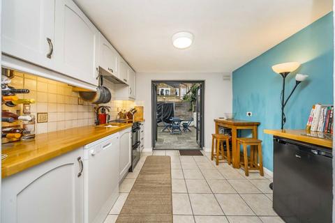 2 bedroom flat for sale, Ashcombe Street, London SW6