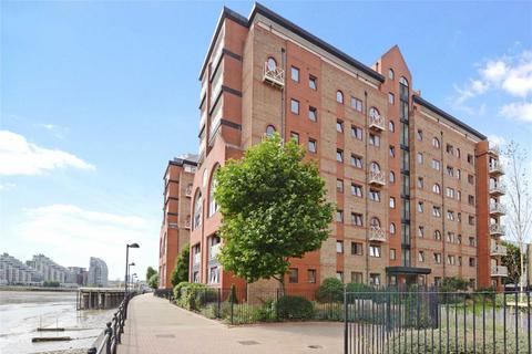 2 bedroom flat for sale, Sailmakers Court, London SW6